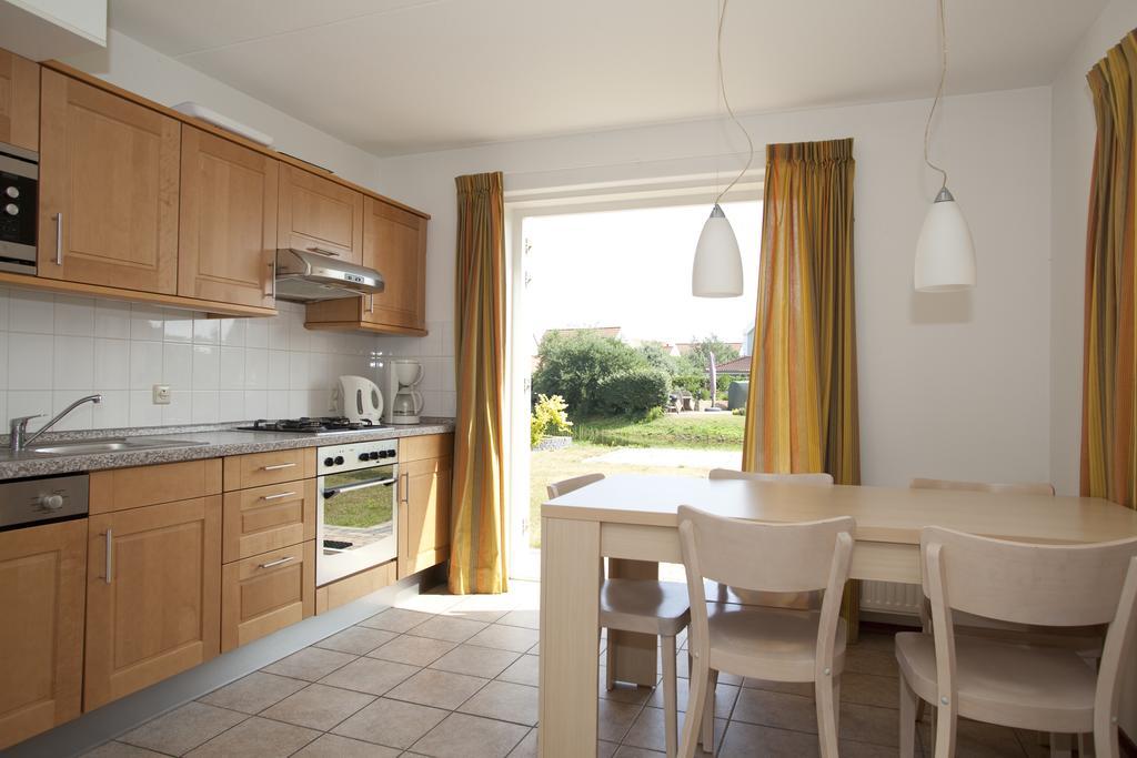 Roompot Duynparc De Heeren Van 'S Gravensande Naaldwijk Bilik gambar